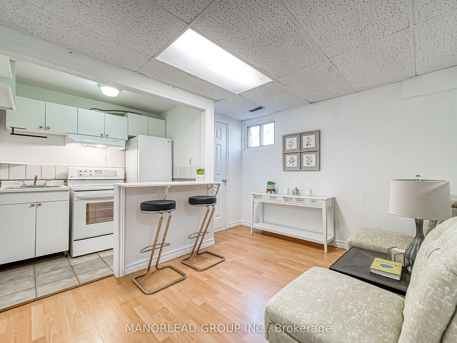 2 bed, $1,800 — Photo 3