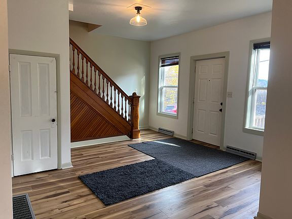 3rd image of 302 Portage St