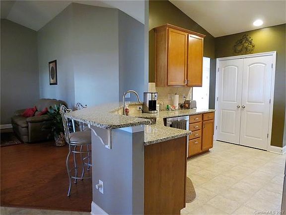 4th image of 5152 Norway Ln #40