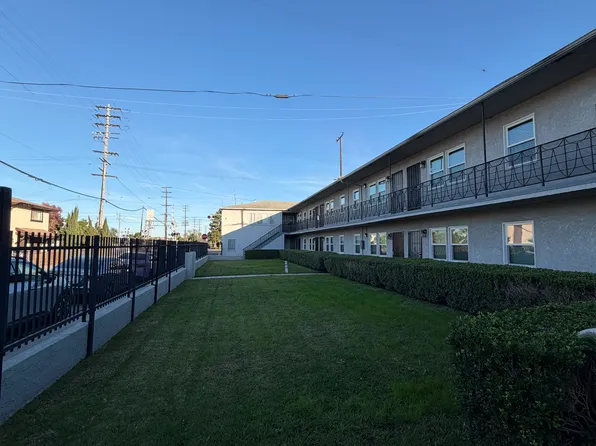 100 W Elm St #4, Compton, CA 90220