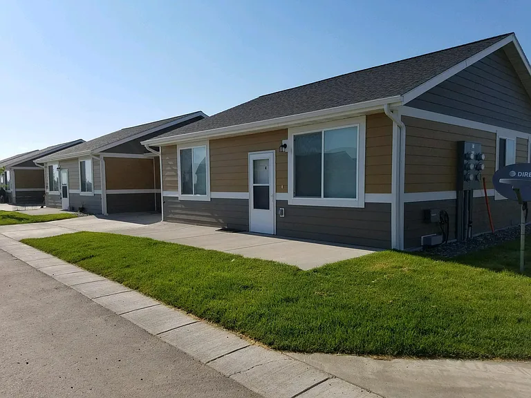 Grand Slam Patio Homes Apartments — Photo 2