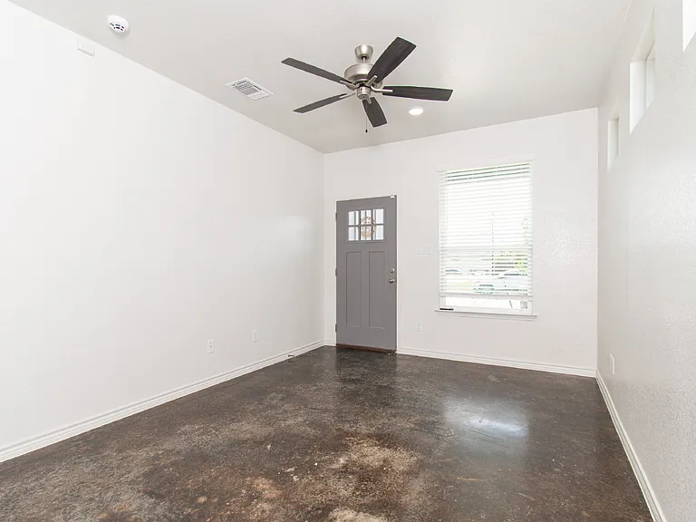 319 Riptide Rd #A — Photo 4