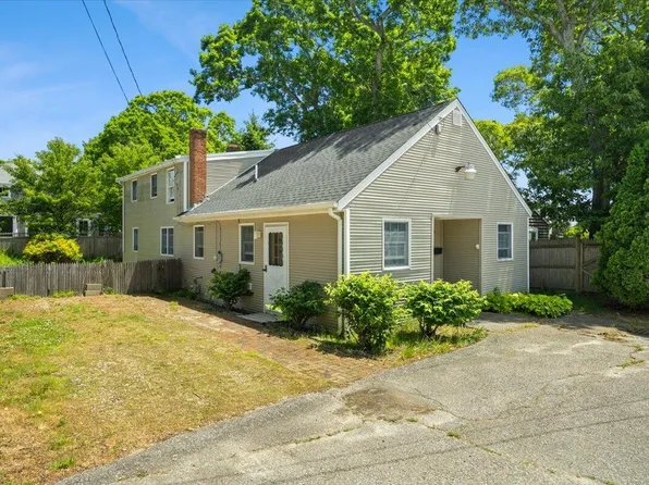 47 Little Rock Avenue, Falmouth, MA 02540