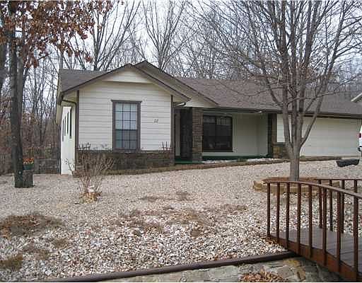 1st image of 22 Sunderland Dr