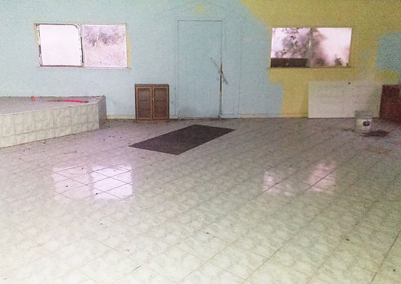 Large family/game room