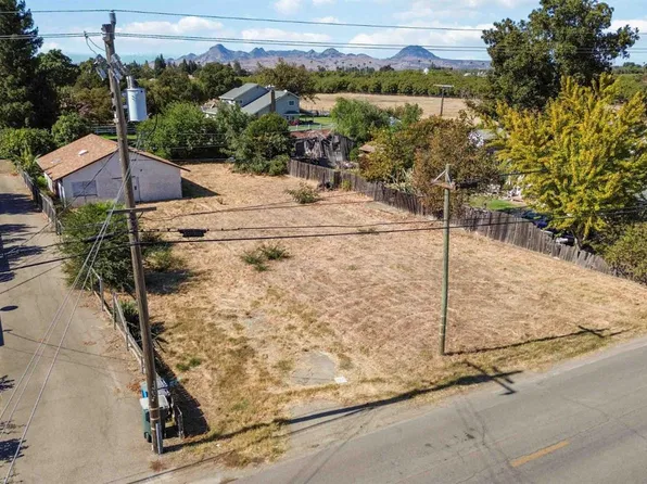 2160 Elmer Ave, Yuba City, CA 95993