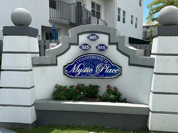 925 NW 82nd Ave APT 111A, Miami, FL 33126
