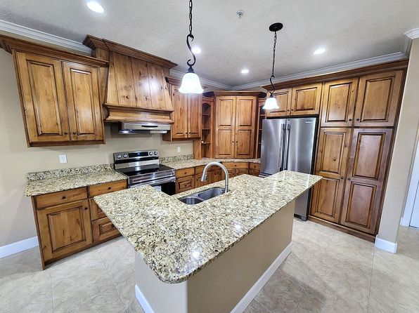 983 W 1055th St N #807