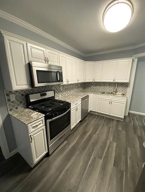 121 Lexington Ave - 2 — Photo 2