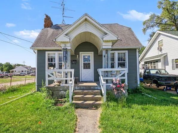 18 34th St SW, Wyoming, MI 49548