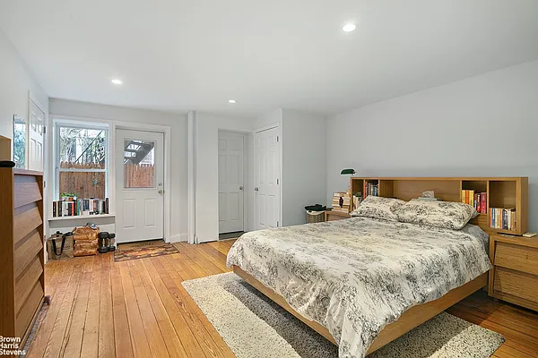 Rented by Brown Harris Stevens | media 19