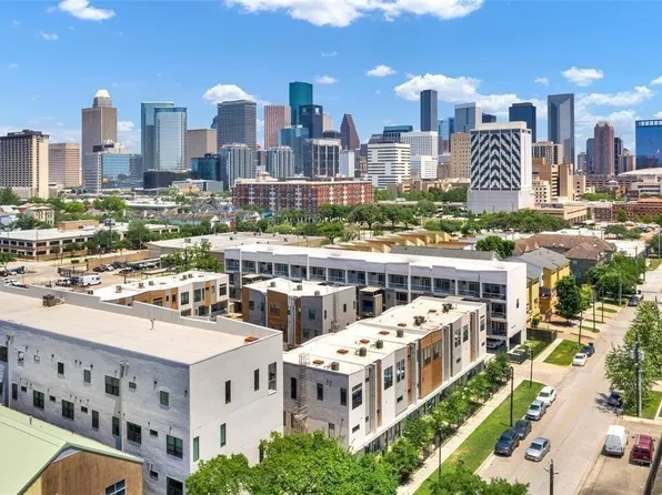 2401 Crawford St, Houston, TX