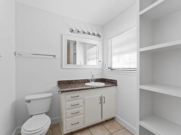 5326 Newkirk Ln — Photo 15