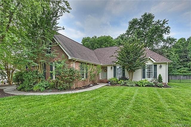 1st image of 13124 Willow Breeze Ln