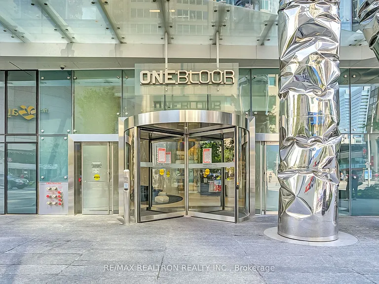 1 Bloor St E #3211 — Photo 45