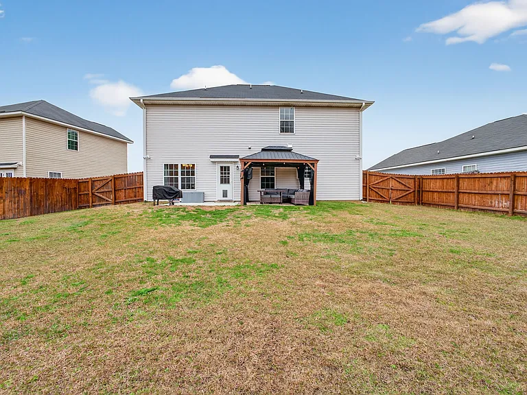 245 Alcott Cir — Photo 42