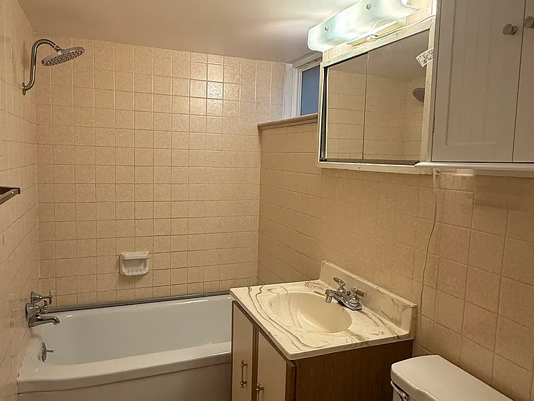 2741 S Fairfax St — Photo 17