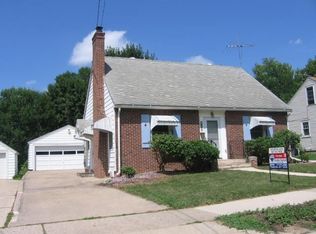 413 E 7th St, Albert Lea, MN 56007