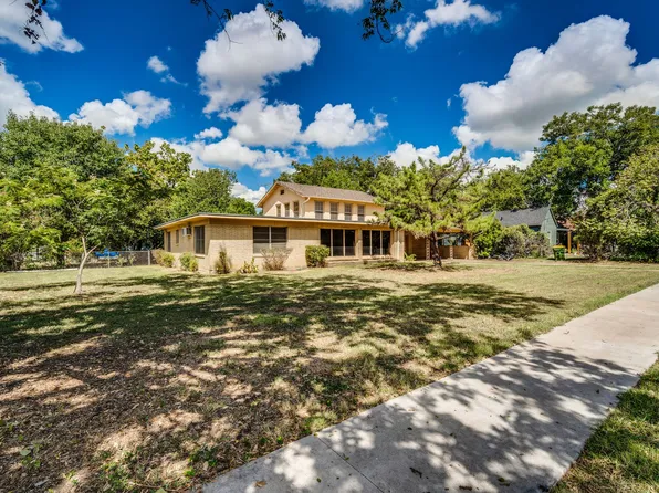 108 S 4th St, Grandview, TX 76050