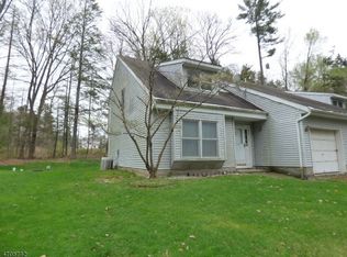 425A Deerfield Ln, Montague, NJ 07827