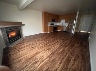 1201 N 143rd St APT 3, Seattle, WA 98133