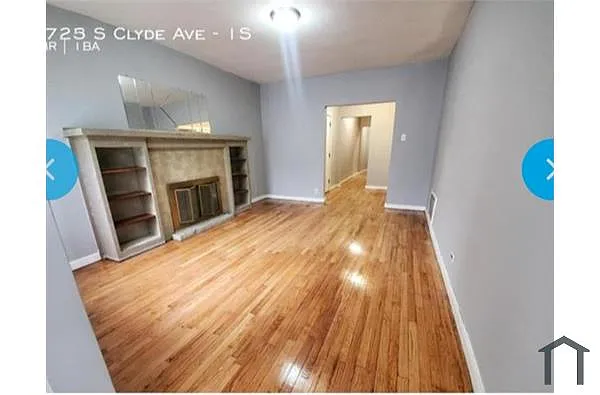 Building Photo - 6725 S Clyde Ave #3E