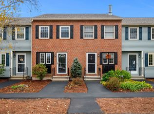 225 Fox Hollow Dr, Hudson, NH 03051