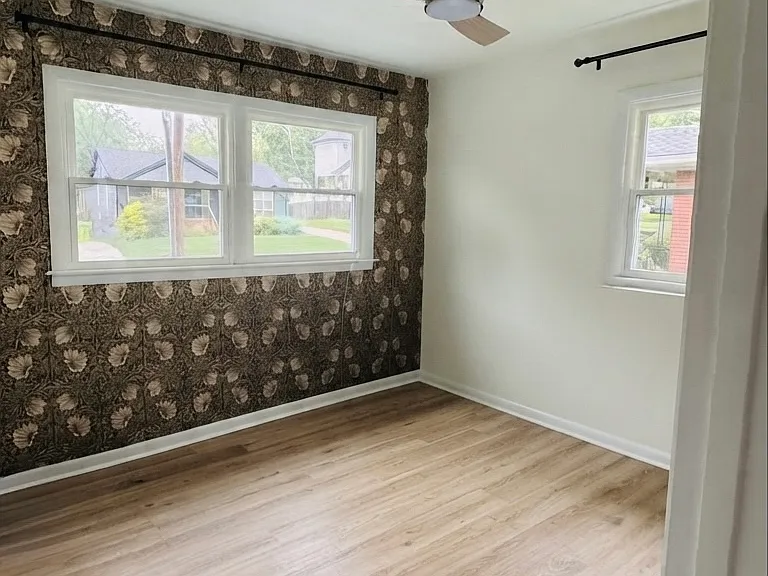 829 Coleman St — Photo 5