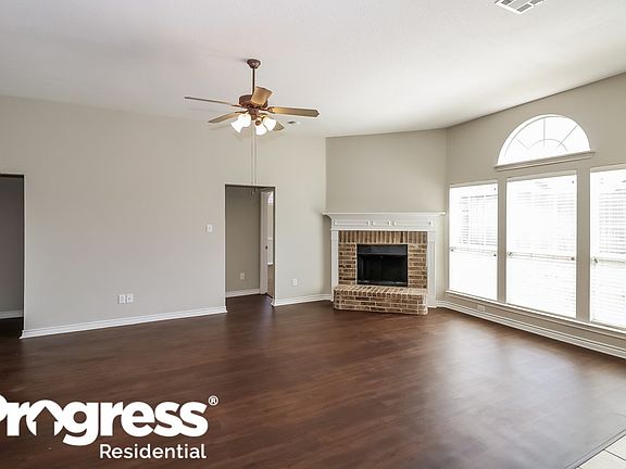 3rd image of 5509 Summer Meadows Dr