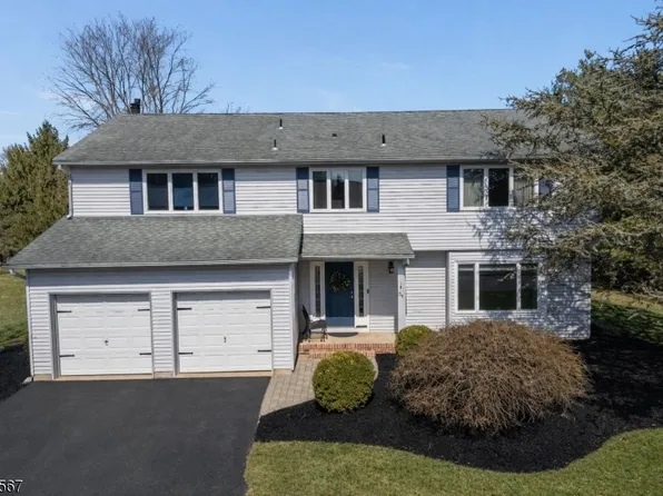 34 Aberdeen Circle, Raritan Twp., NJ 08822