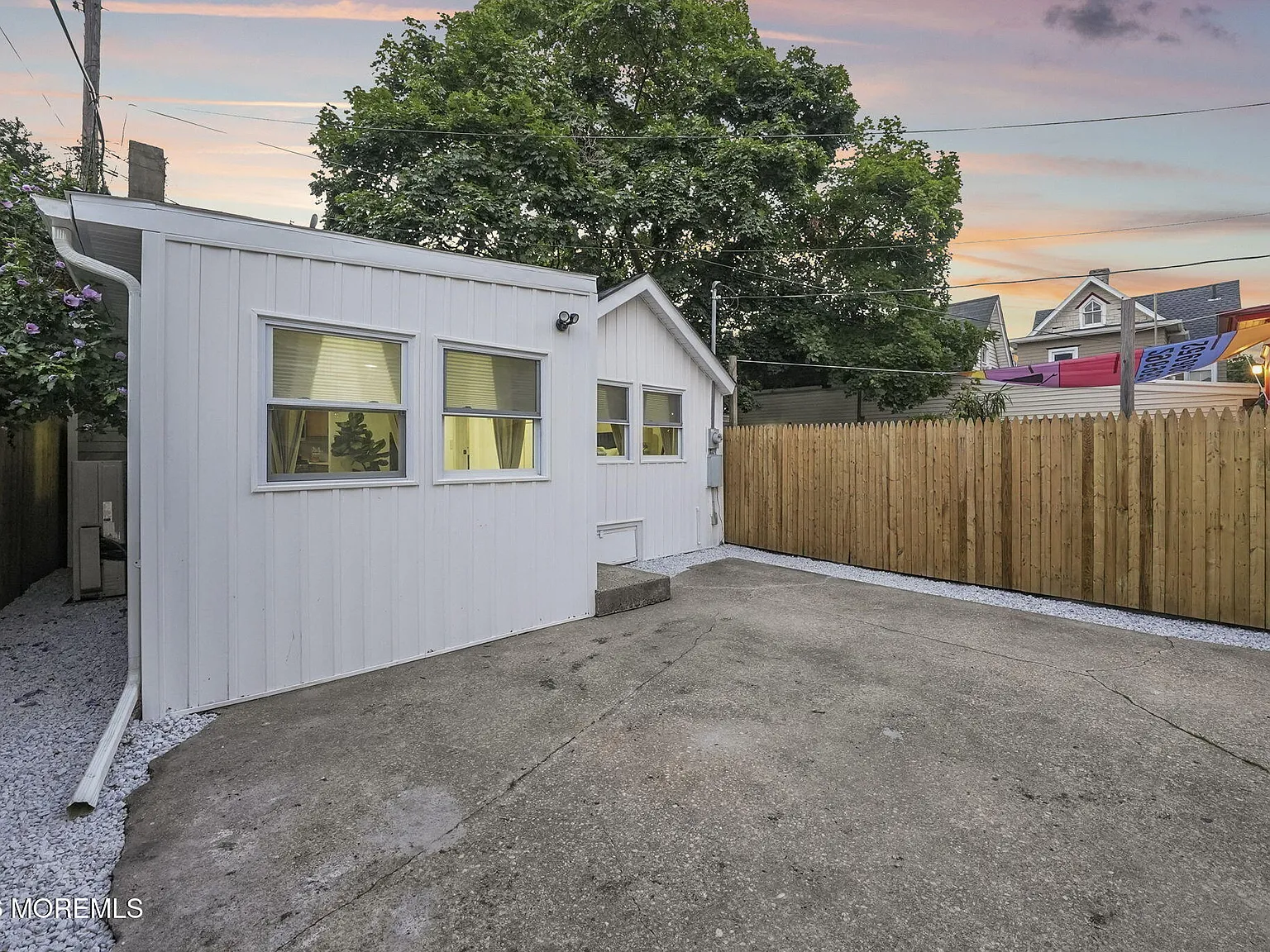 1 bed, 1266 sqft, $2,400 — Photo 3