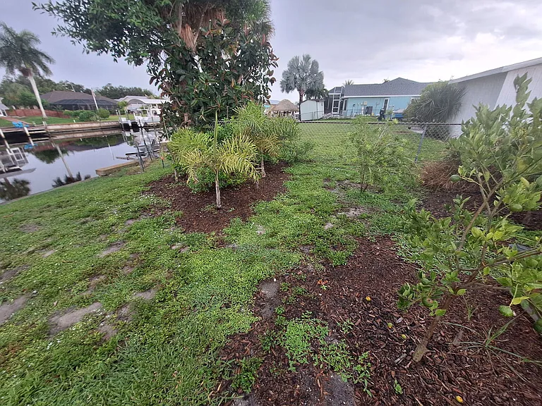 4050 Yucatan Cir — Photo 33
