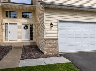 37 Willow Way, Farmington, MN 55024