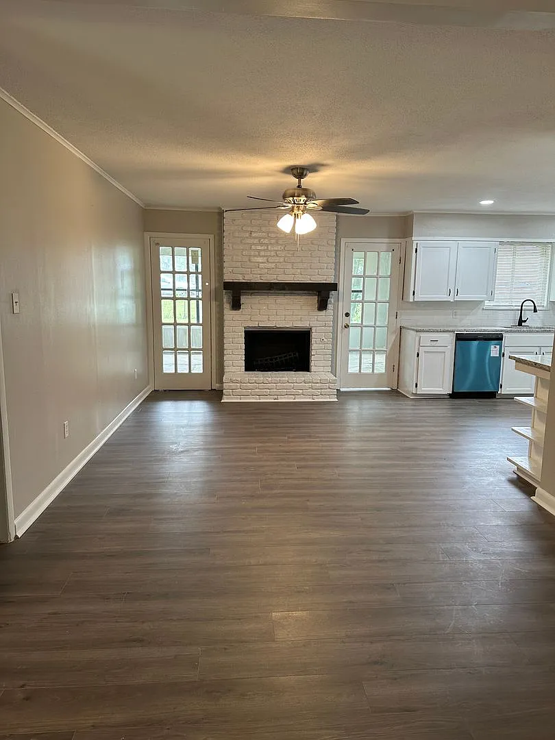 Beautiful 3 Bedroom Home in Bossier! — Photo 3