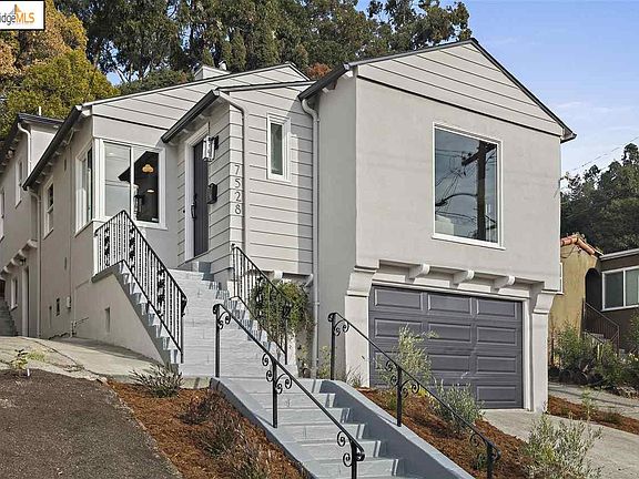 3rd image of 7528 Outlook Ave