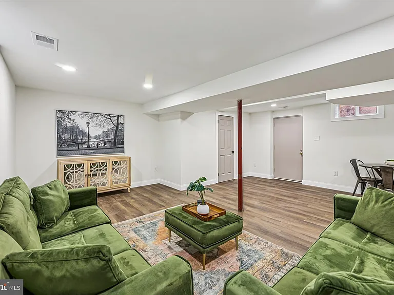 4250 Piper Ln — Photo 40