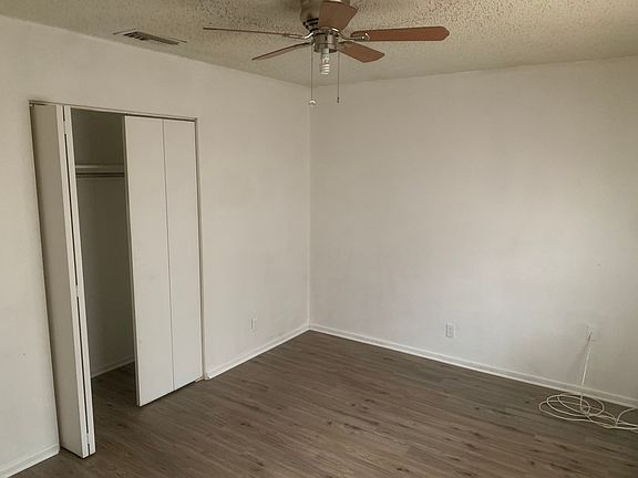 5th image of 1648 Armory Rd