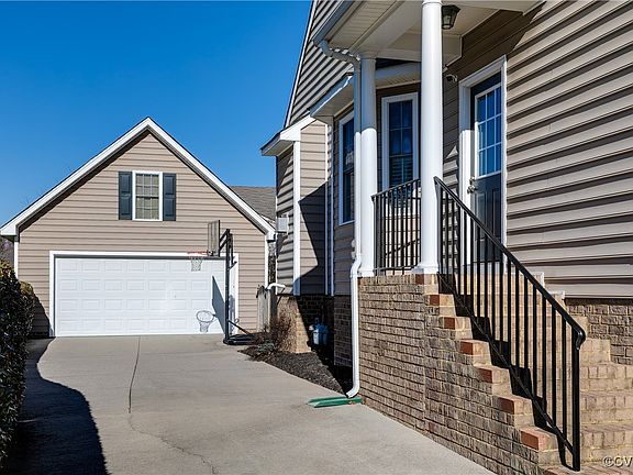 3rd image of 11428 Willows Green Way