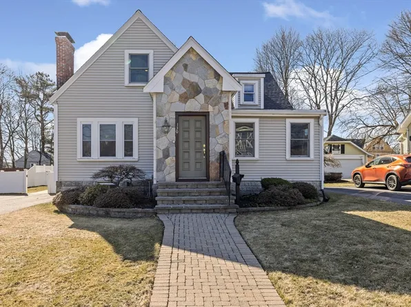 130 Crafts St #130, Newtonville, MA 02460