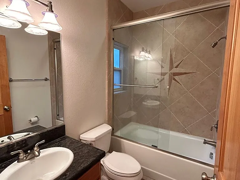 1513 Crystal Air Dr — Photo 20