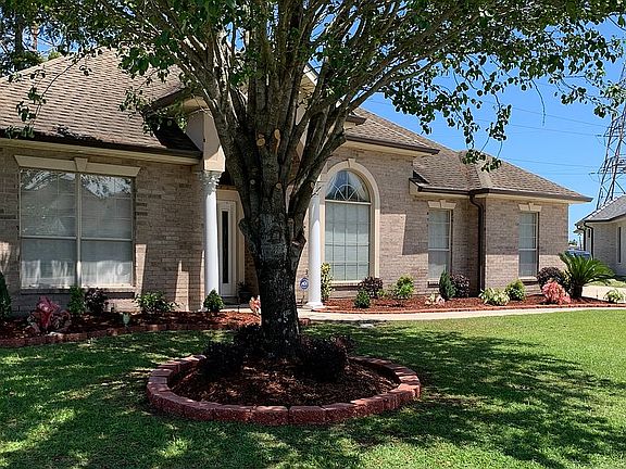 2nd image of 3301 Abbotswood Dr