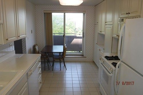 3rd image of 6401 Lincoln Ave #204