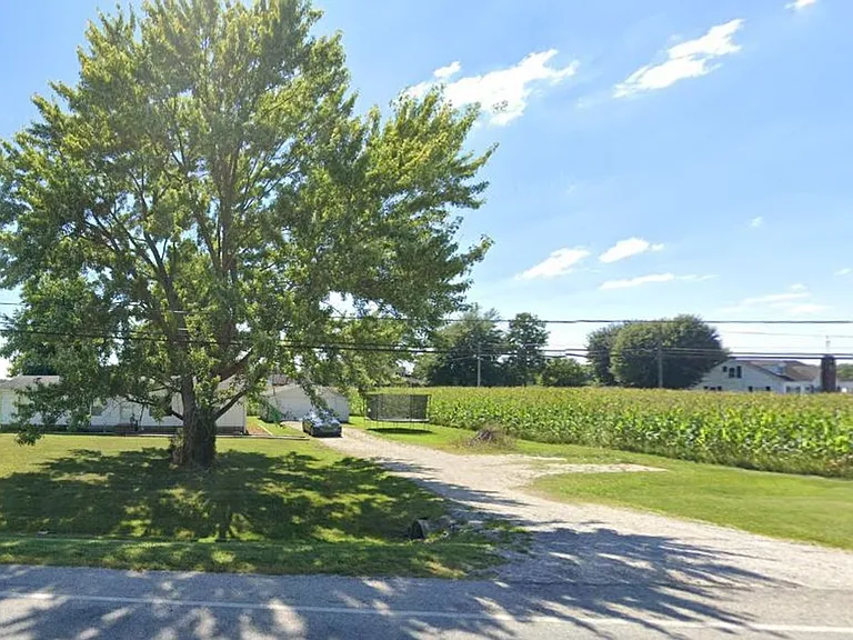 1405 Highway 150 NE — Photo 7