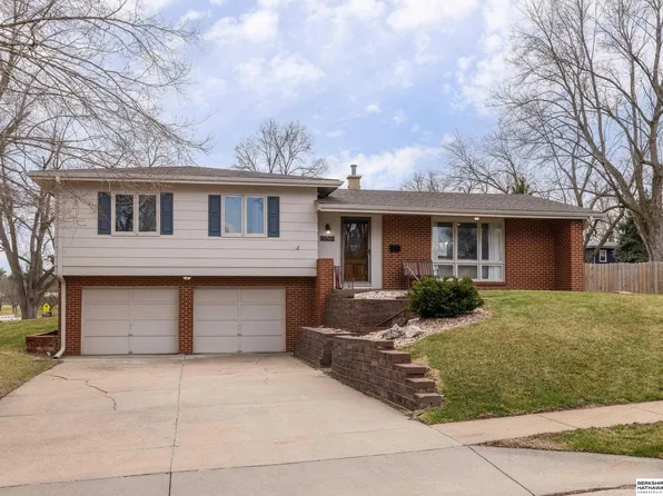 9605 Ruggles St, Omaha, NE 68134