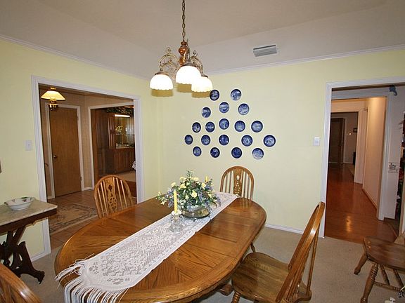 5th image of 3707 Lake Vista Cir