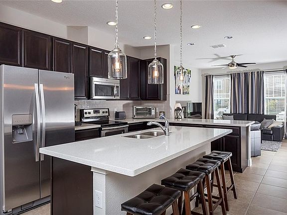 3rd image of 15441 Honeybell Dr