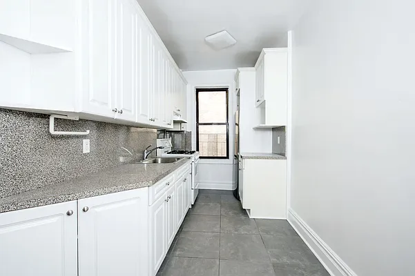 Rented by Balen Real Estate, LLC | media 6