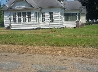 304 Cleveland St, Itta Bena, MS 38941