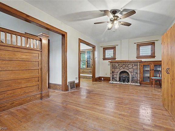 5th image of 456 Delmar Ave