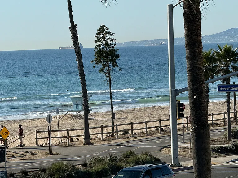 1516 Pacific Coast Hwy #304 — Photo 2